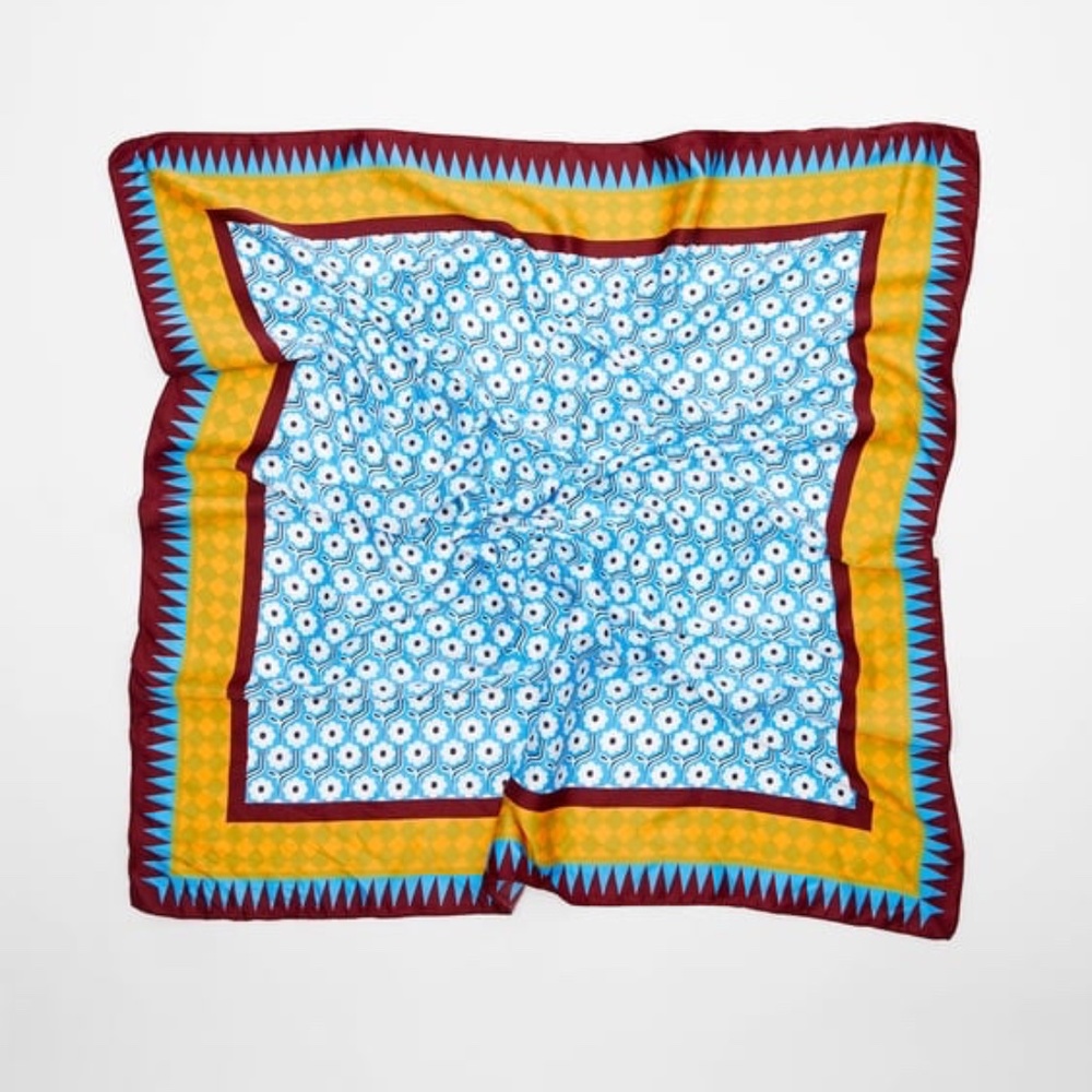 New Zara Scarf SATIN EFFECT PRINTED HANDKERCHIEF
